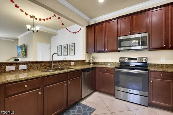 10281 VIA COLOMBA CIR, Fort Myers, FL 33966