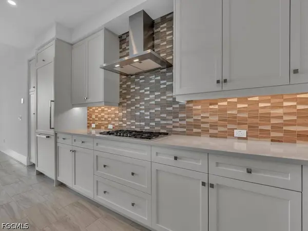 4810 Pelican Colony BLVD #304, Bonita Springs, FL 34134