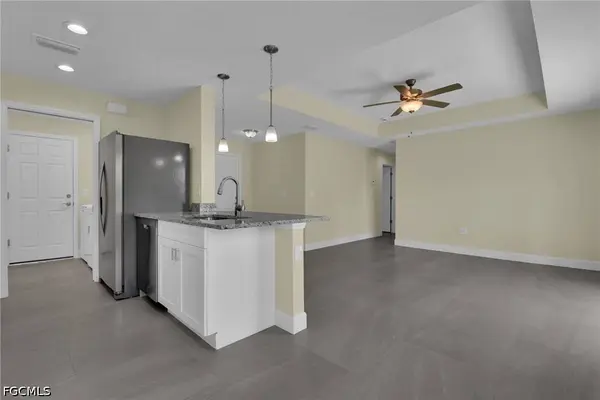 2601 48th ST W, Lehigh Acres, FL 33971
