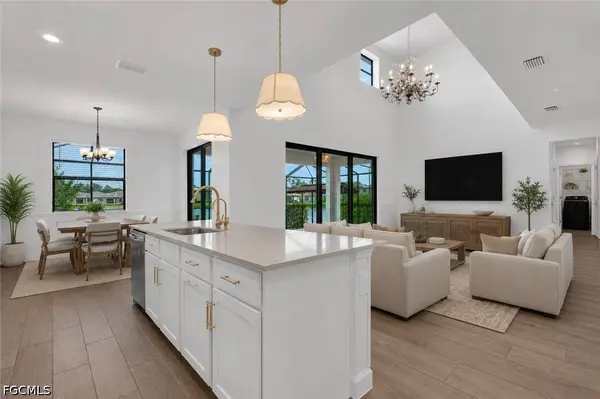 10883 Timber Creek DR, Fort Myers, FL 33913