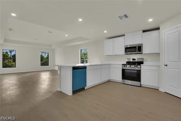 6032 Stratton RD, Fort Myers, FL 33905