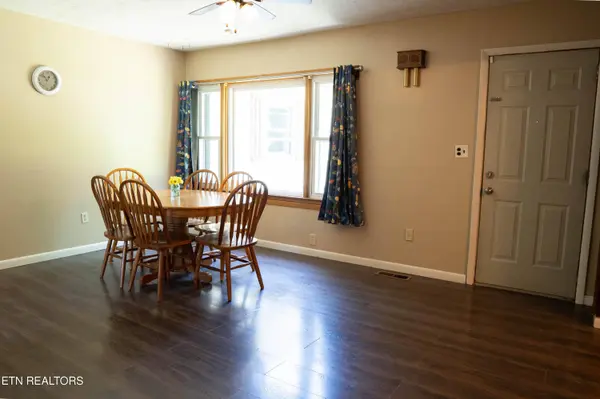 158 Cherry Bottom Rd, Caryville, TN 37714