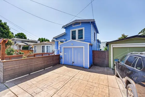 Brann ST, Oakland, CA 94605