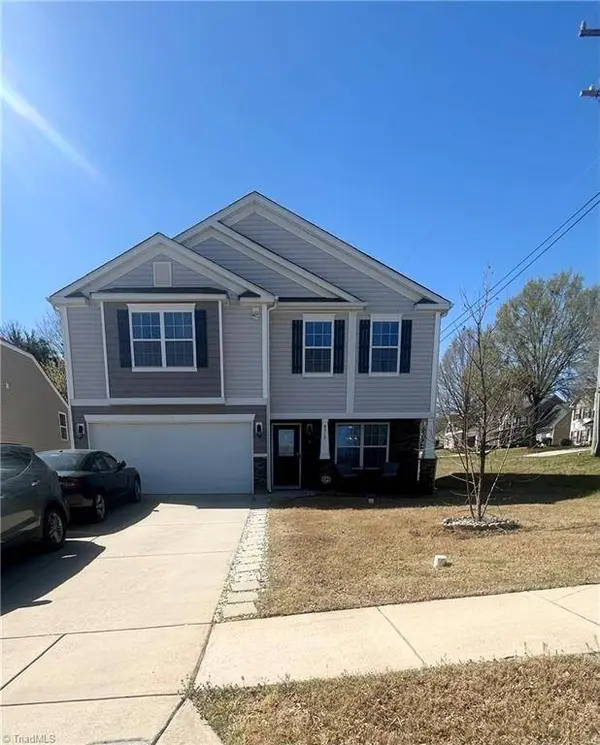 8502 MANSELL CT, Charlotte, NC 28215