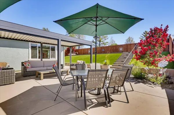 207 Ryans LN, Grass Valley, CA 95945