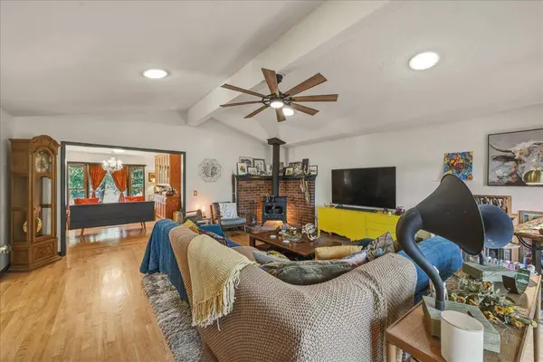 8980 Upper Valley RD, Auburn, CA 95602