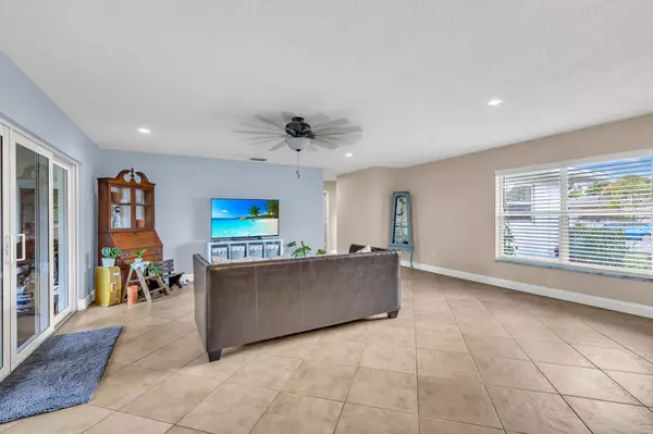 4648 Addison ST, Boca Raton, FL 33428