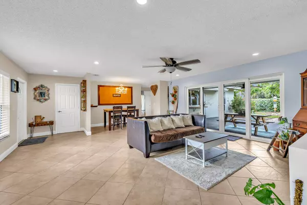 4648 Addison ST, Boca Raton, FL 33428