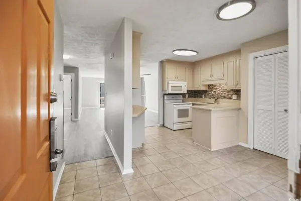 306 74th Ave. N #105, Myrtle Beach, SC 29572