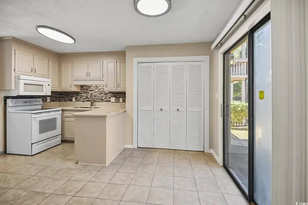 306 74th Ave. N #105, Myrtle Beach, SC 29572