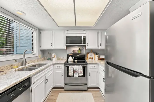 100 Shadow Moss Pl. #21, North Myrtle Beach, SC 29582