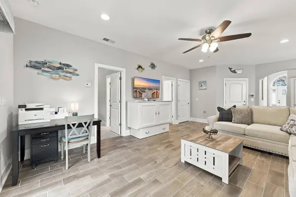 433 7th Ave. S, North Myrtle Beach, SC 29582