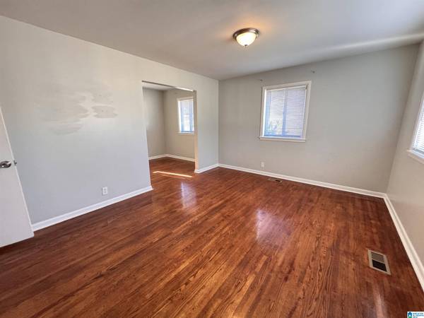 1113 LITTLE JOHN LANE, Birmingham, AL 35235