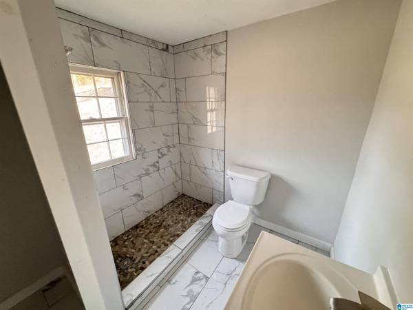 3573 QUEENSTOWN ROAD, Trussville, AL 35173