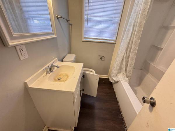 1101 CAROL CIRCLE, Midfield, AL 35228