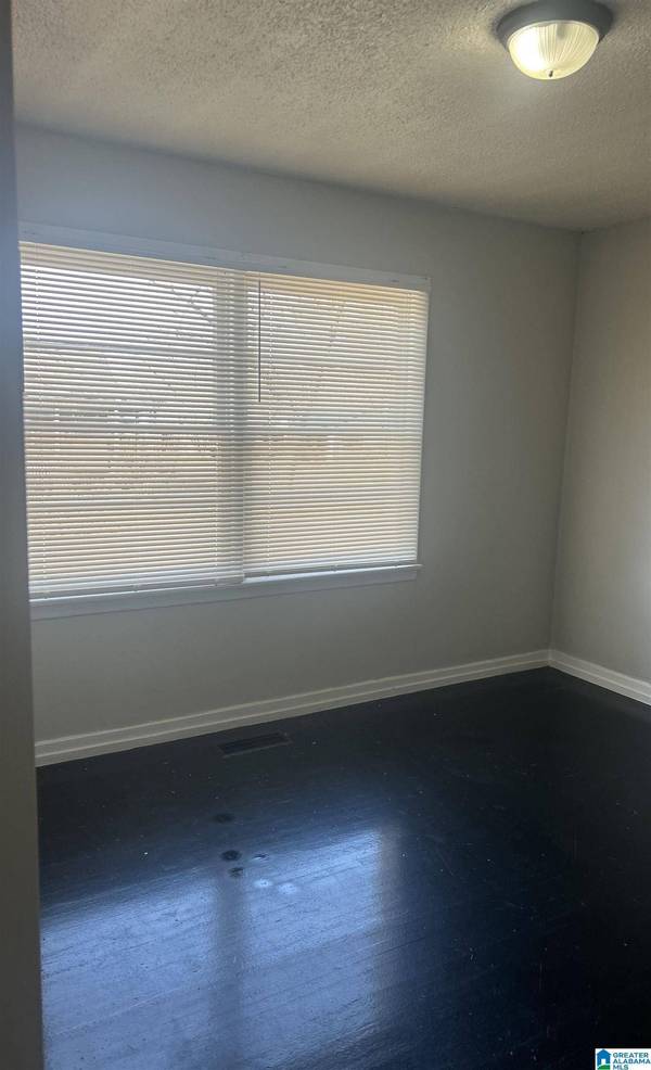 400 11TH STREET SW, Birmingham, AL 35211