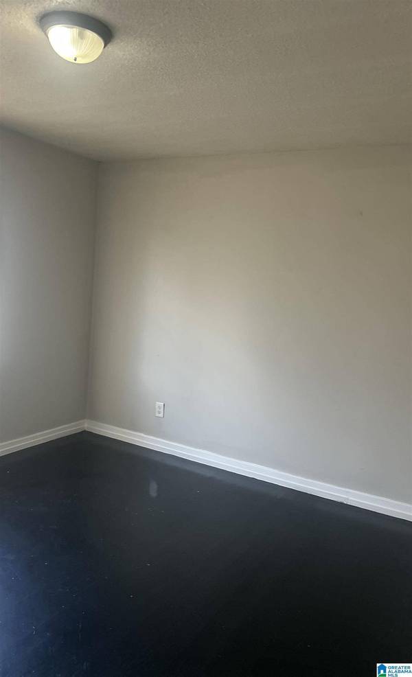 400 11TH STREET SW, Birmingham, AL 35211