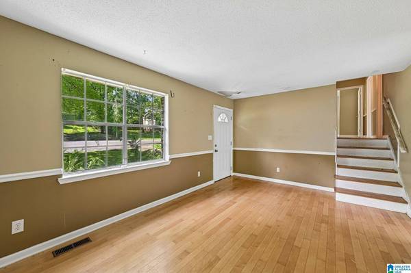 620 CRESAP CIRCLE NE, Birmingham, AL 35215