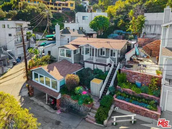 2951 Park Center Dr, Los Angeles, CA 90068