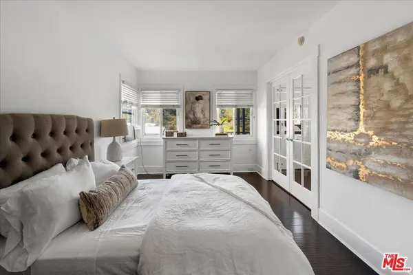 2951 Park Center Dr, Los Angeles, CA 90068