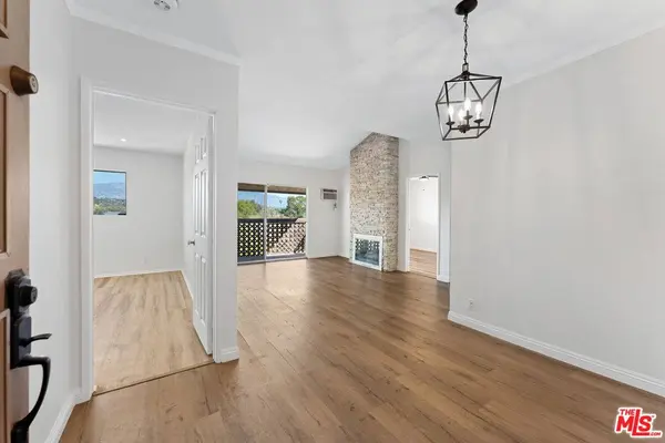 5870 Benner St #304, Los Angeles, CA 90042
