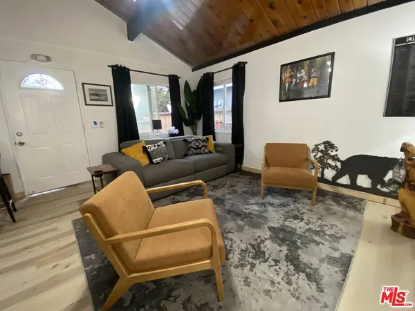 972 Pinon Ln, Big Bear City, CA 92314