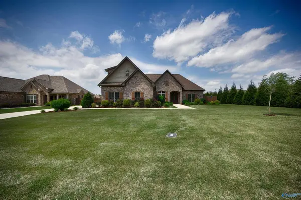 17191 Lochton Drive, Athens, AL 35613