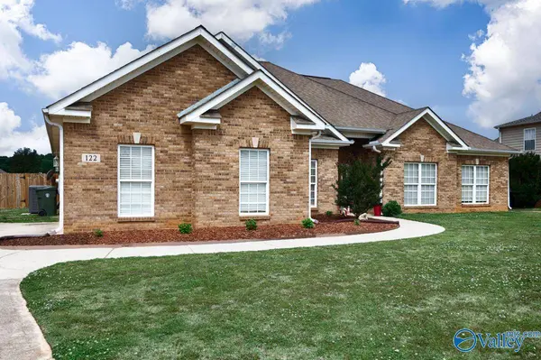122 Meadow Ridge Drive, Hazel Green, AL 35750