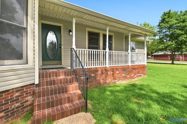 14767 Woodland Road, Athens, AL 35613