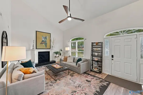 260 W Lake Circle, Madison, AL 35758
