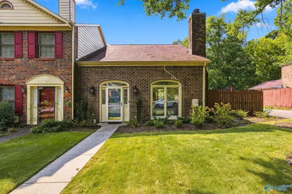 260 W Lake Circle