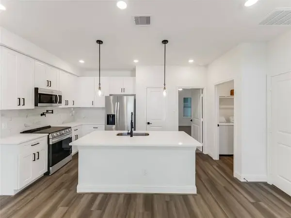 809 S Colbert ST, Dayton, TX 77535