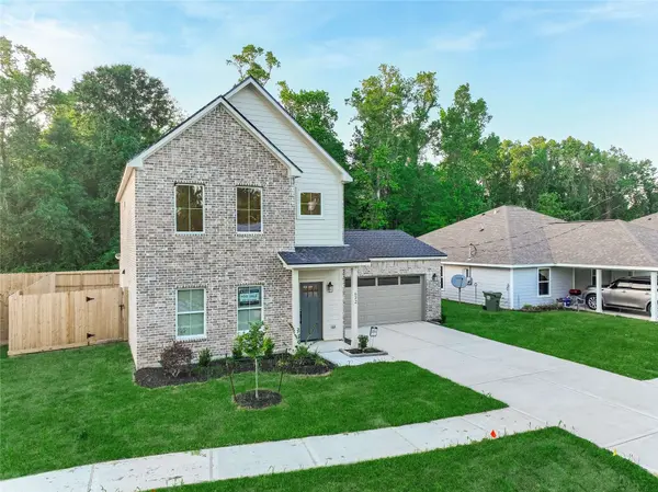 622 Luke ST, Dayton, TX 77535