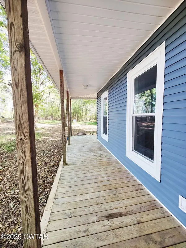 1620 Brooks RD, Atwood, TN 38220