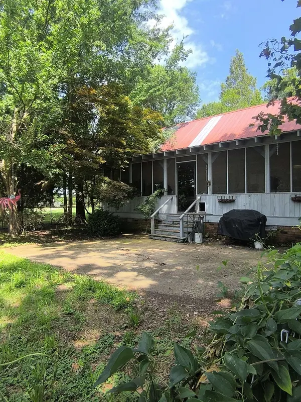 275 Club House Ln, Tiptonville, TN 38079