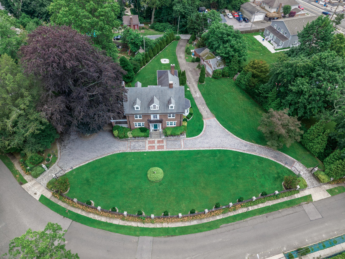 Home for sale Glen Cover Gold Coast NY