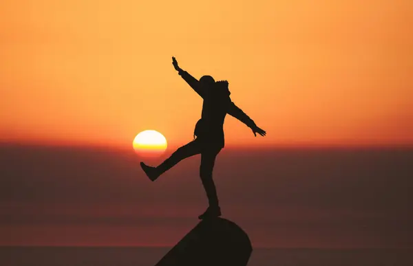 feature image of Buying or Selling During a Life Transition? Here's How to Make Confident Decisions