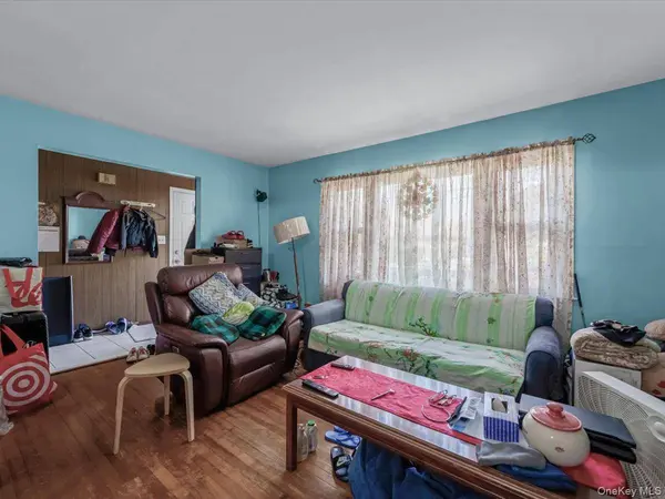 1543 Sweetman AVE, Elmont, NY 11003
