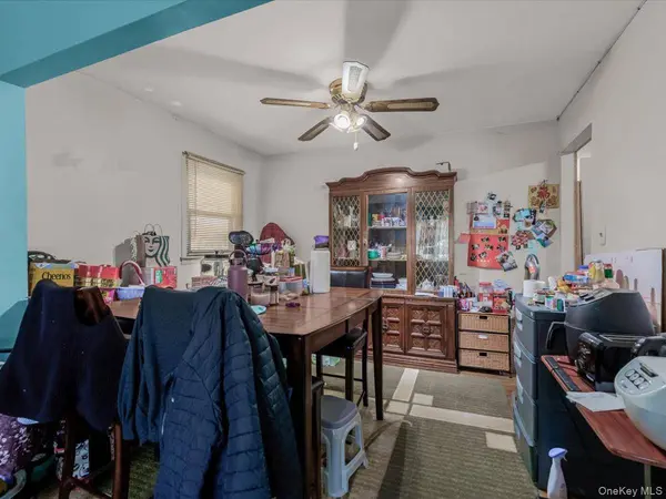1543 Sweetman AVE, Elmont, NY 11003