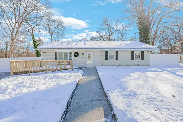 136 Patchogue AVE, Patchogue, NY 11772