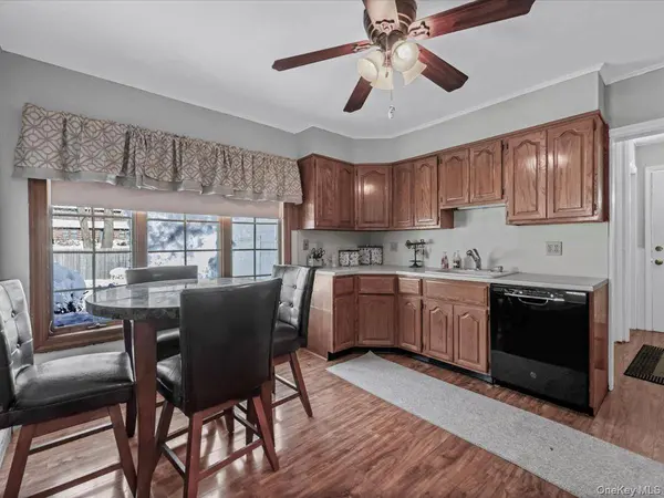 442 Oakwood RD, Huntington Station, NY 11746