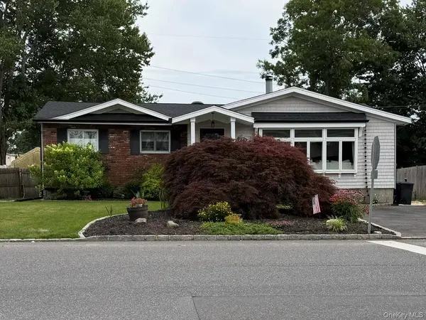 66 Moffitt AVE
