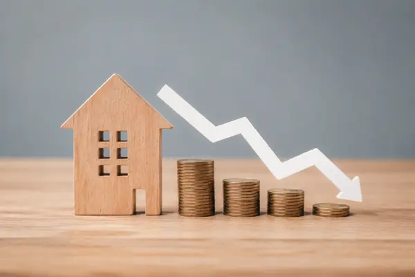 feature image of Mortgage Rates Inch Down This Week