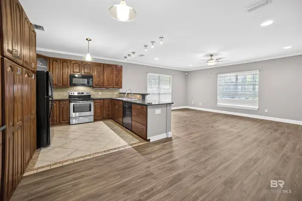 5913 Antoine Road, Mobile, AL 36693