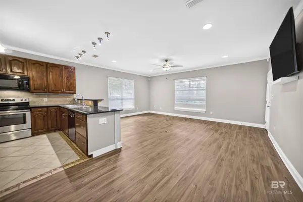 5913 Antoine Road, Mobile, AL 36693