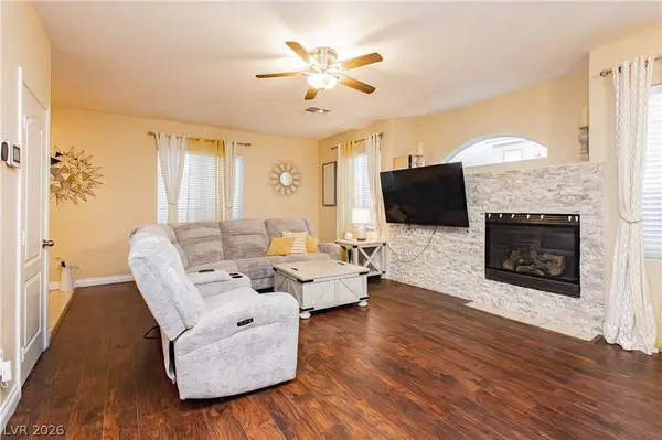 8120 Satin Carnation LN, Las Vegas, NV 89166