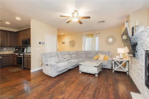 8120 Satin Carnation LN, Las Vegas, NV 89166