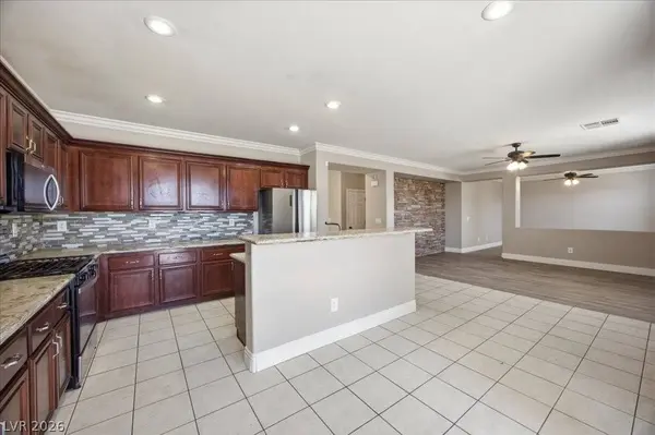 6112 Silken Saddle ST, North Las Vegas, NV 89031