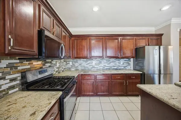 6112 Silken Saddle ST, North Las Vegas, NV 89031