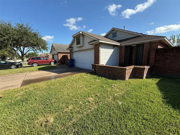8109 Catalpa ST, Texas City, TX 77591